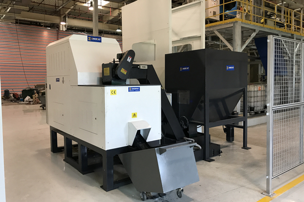 成都愛樂達航空制造公司定制鋁屑壓餅機案例