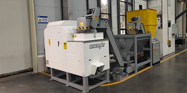 液壓鐵屑?jí)簤K機(jī)臥式和立式的區(qū)別