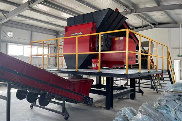 巴斯夫化工定制廢塑料破碎處理設備案例