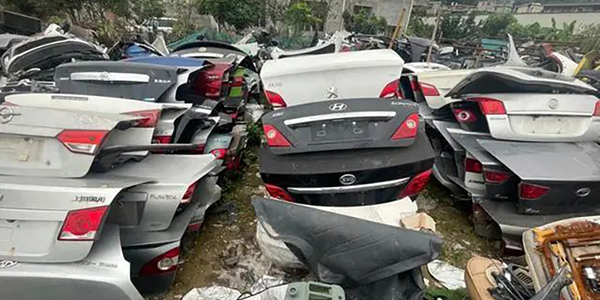 汽車拆解行業(yè)的回收閉環(huán)，少不了汽車保險(xiǎn)杠破碎機(jī)