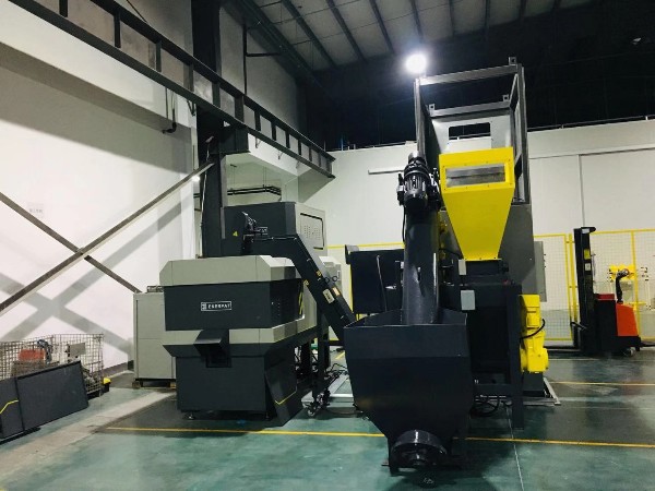 四川某金屬制品公司定制鐵屑壓餅機案例